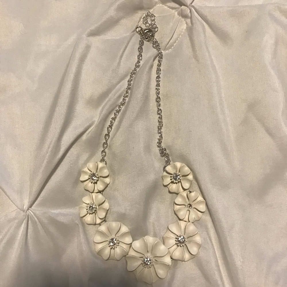 Flower necklace